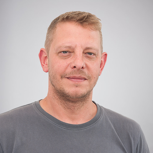 OLIVER GERKEN - Leitung Logistik