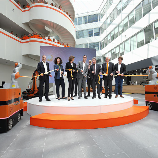KUKA Eröffnung Entwicklungs- und Technologiezentrum