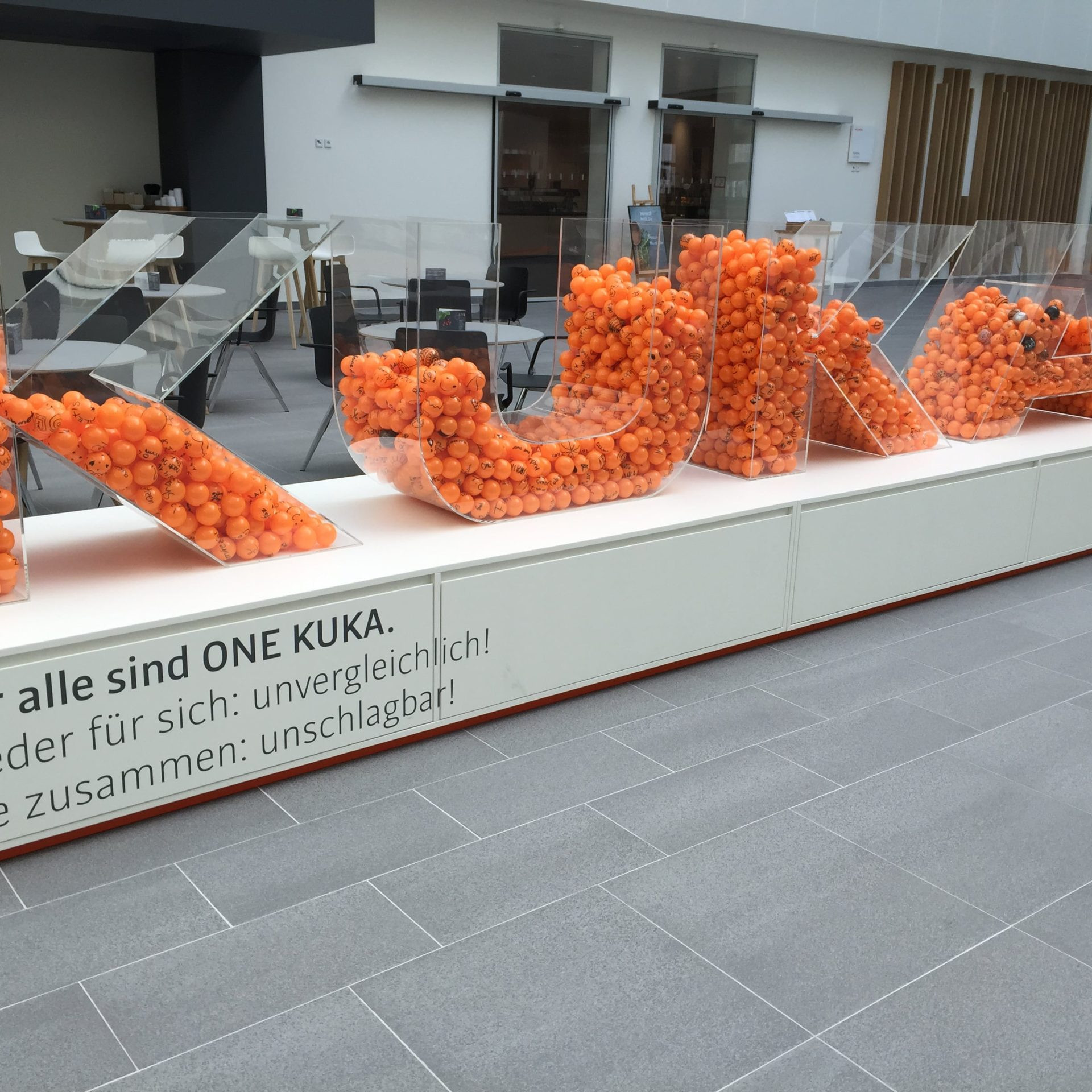 KUKA Eröffnung Entwicklungs- und Technologiezentrum