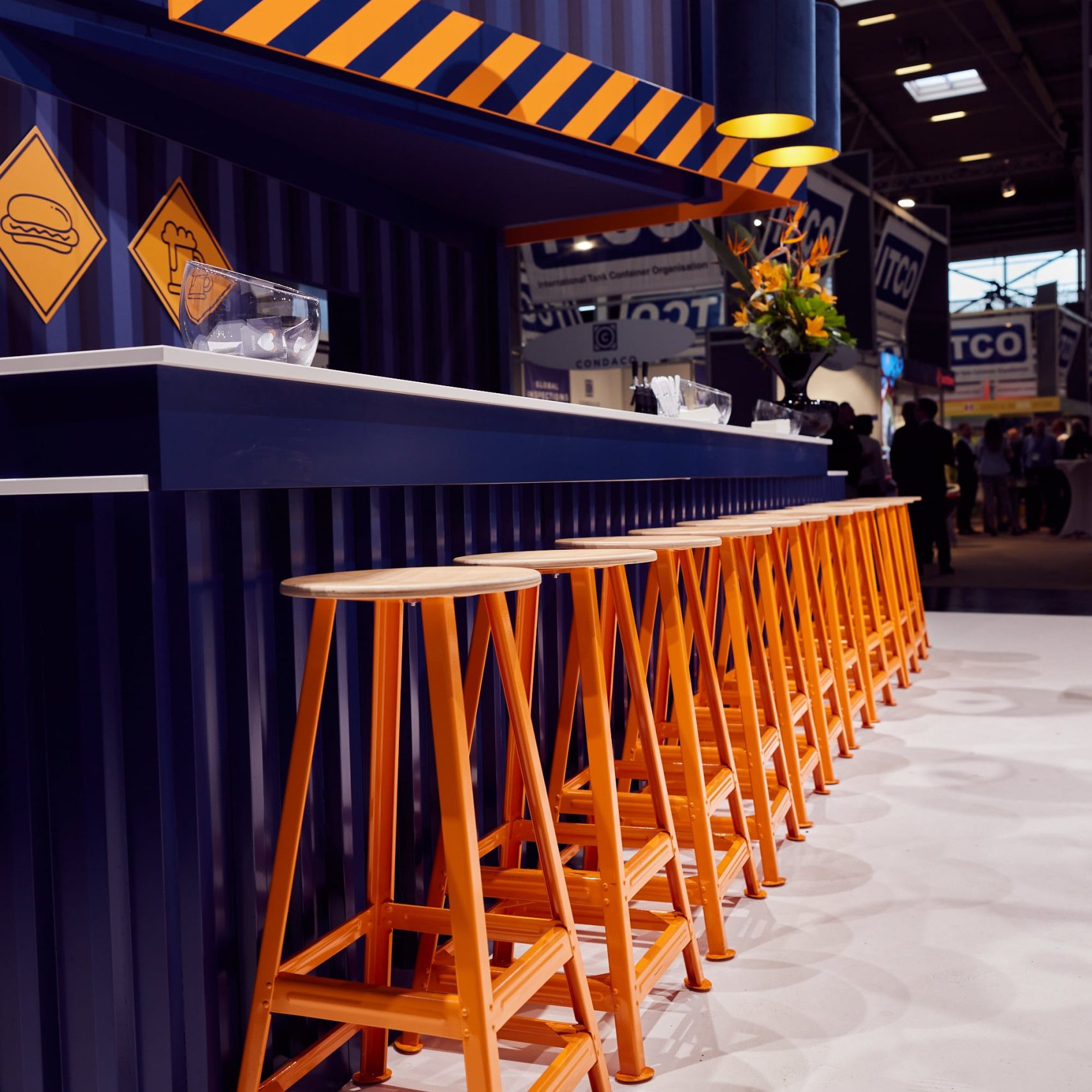Leschacho Messestand transport logistic